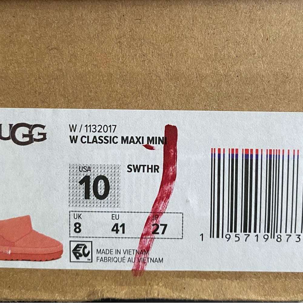UGG CLASSIC MAXI MINI BOOT Sz 10 - Picture 7 of 7